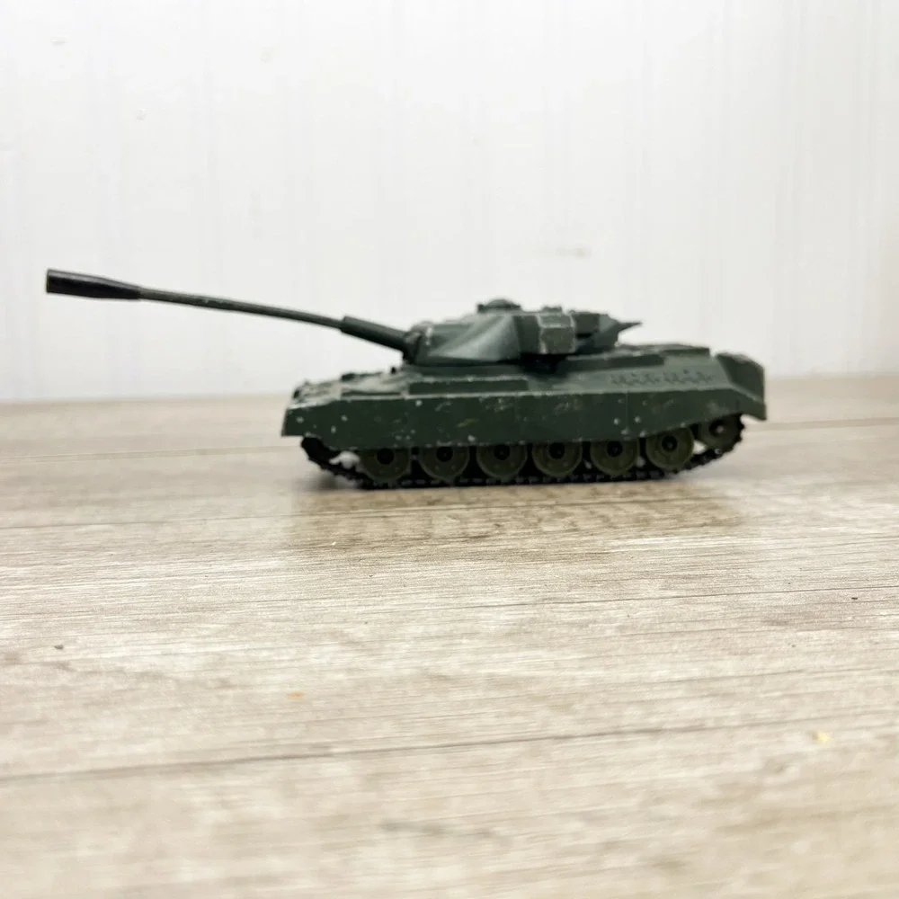 Corgi Toys Chieftain Medium Tank‎ Military Green